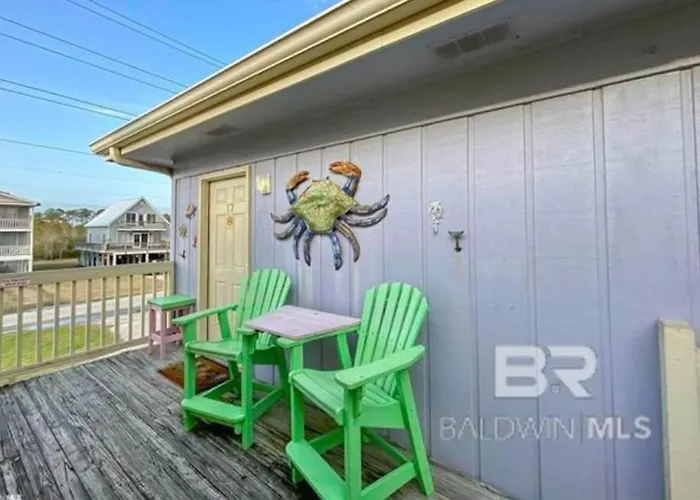 Dog Friendly Access Sleeps 6 Hangout Nearby Apartment