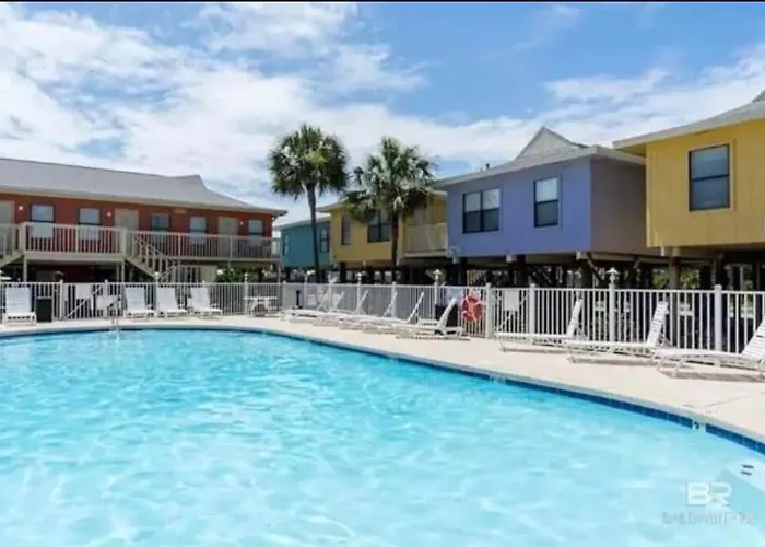 Dog Friendly Access Sleeps 6 Hangout Nearby Apartment Gulf Shores
